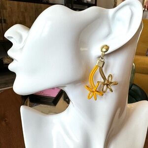 Rumbo Brazil Wrapped Wire Floral Earrings